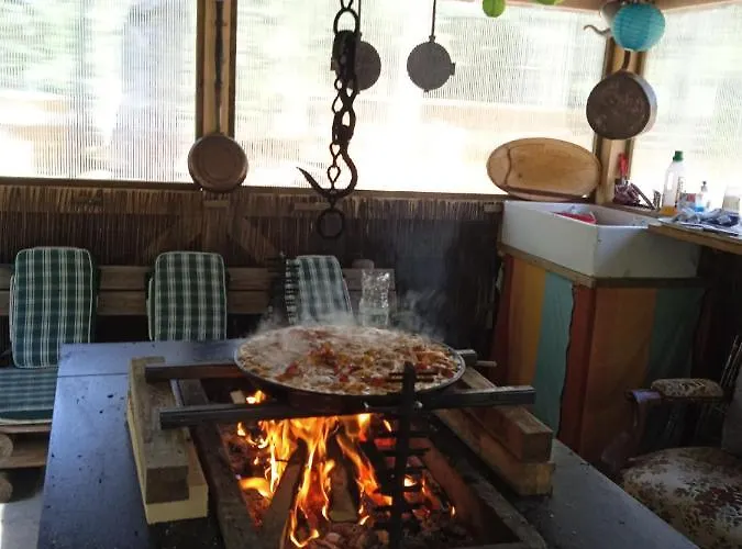 Papillon Domaine De La Mamounette Chalet